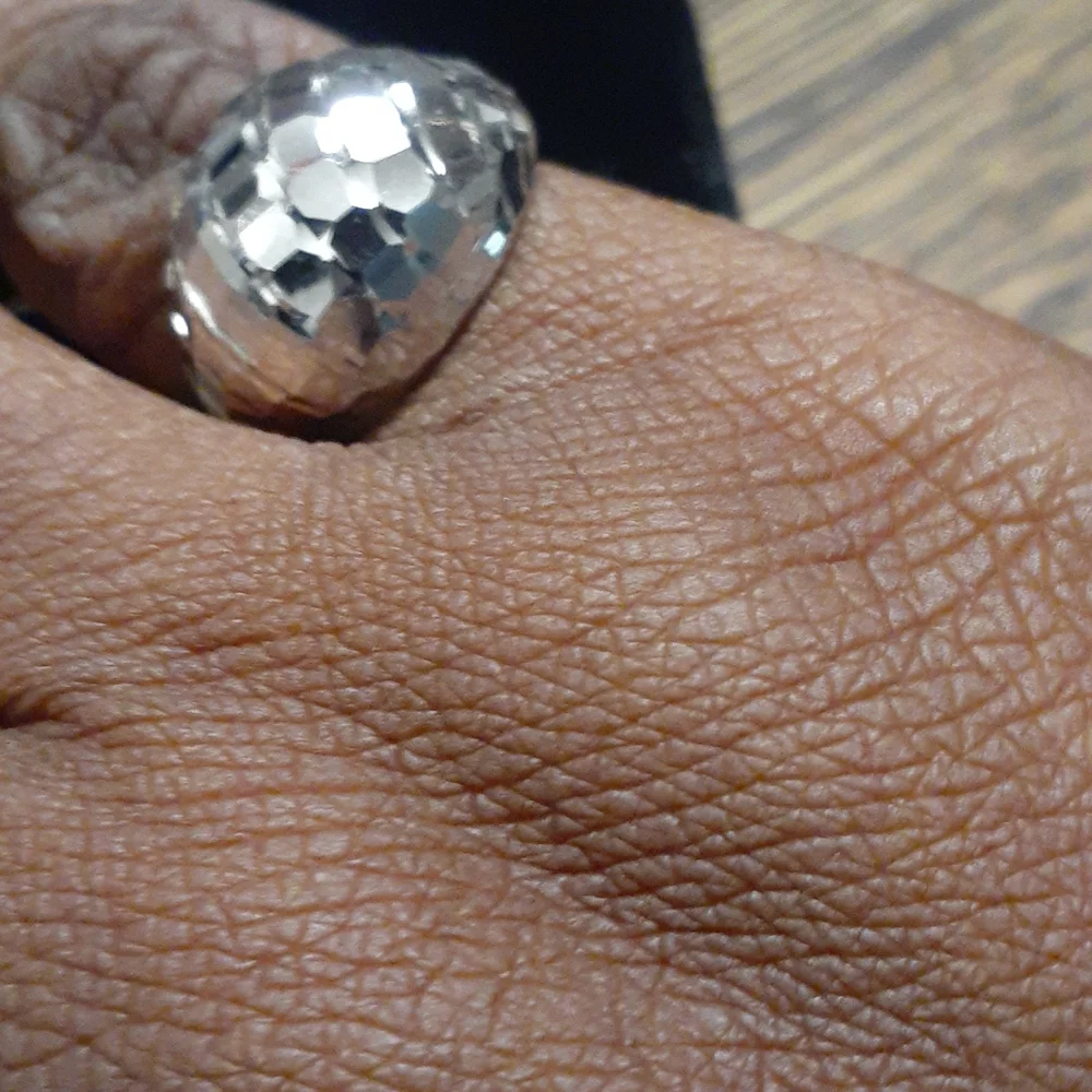 10K WHITE GOLD DIAMOND CUT DOME RING